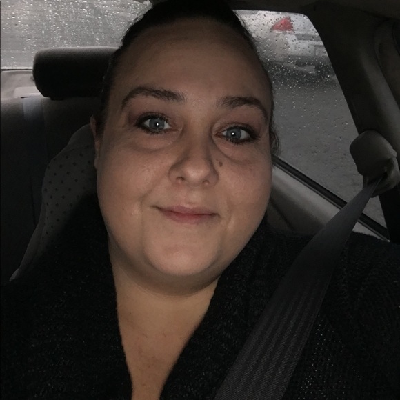 Meet your Posher, Tanya - Picture 1 of 1